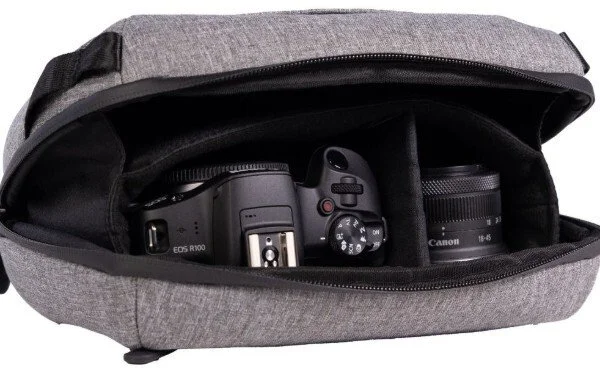 Фото: Цифрова фотокамера Canon EOS R100 kit 18-45 IS STM (6052C074) № 42 | KTC