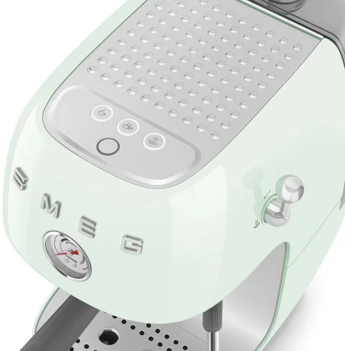 Фото: Ріжкова кавоварка Smeg Style Aesthetic Pastel Green Glossy Finishing (ECF03PGEU) № 27 | KTC