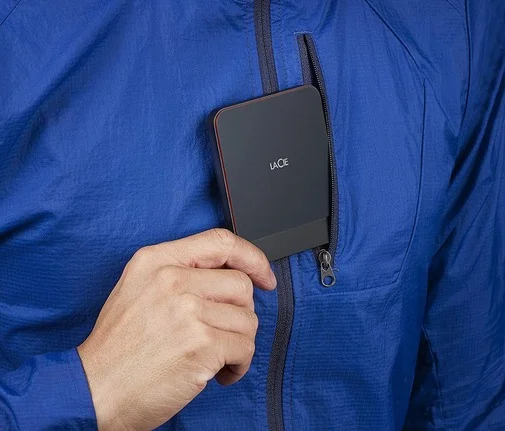 Фото: Зовнішній SSD-накопичувач LaCie Portable 1TB Black (STHK1000800) № 9 | KTC