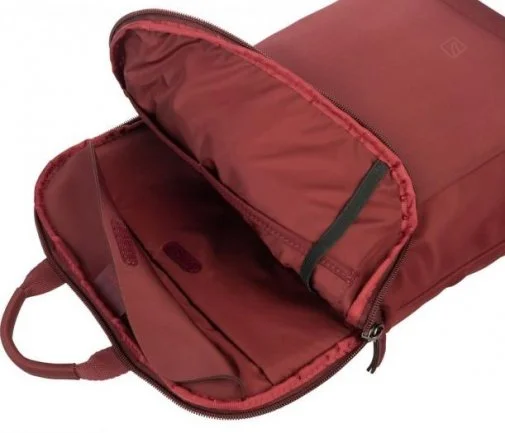 Фото: Рюкзак для ноутбука Tucano Flat Slim M Bordeaux № 13 | KTC