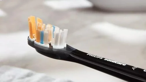 Фото: Насадка для зубної щітки Philips Sonicare A3 Premium All-in-One Black 4pcs (HX9094/88) № 18 | KTC