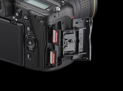 Цифрова фотокамера дзеркальна Nikon D780 Body (VBA560AE)