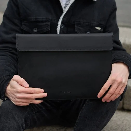 Фото: Чохол INCARNE Klouz 16 - MacBook Pro15 2012-2015 / Pro16 2019-2024 Black № 20 | KTC
