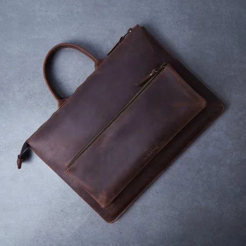 Фото: Чохол INCARNE Maryland a15 - MacBook Air15 2023-2024 Brown № 43 | KTC