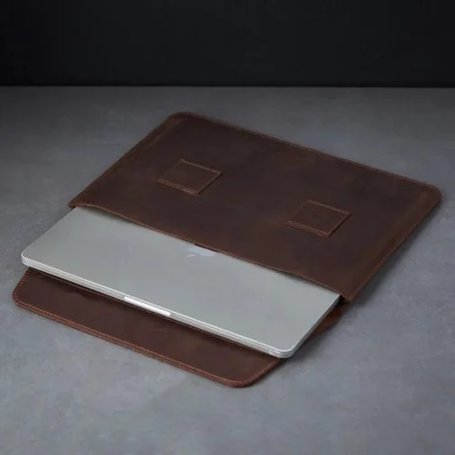 Фото: Чохол INCARNE Line - MacBook Neo 13 Brown (line-brown-neo-13) № 6 | KTC