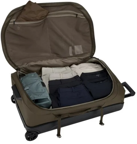 Фото: Дорожня сумка THULE Chasm Rolling Duffel 110L TCWD-232 Deep Khaki (3205604) № 9 | KTC