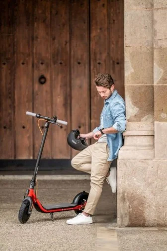 Фото: Електросамокат Ninebot by Segway D28E Black/Red (AA.00.0012.08) № 16 | KTC