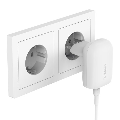 Зарядний пристрій Belkin Home Charger 30W White with Type-C/Lightning cable (WCA005VF1MWH-B5)