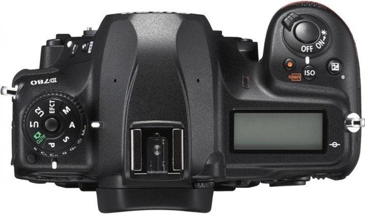 Цифрова фотокамера дзеркальна Nikon D780 Body (VBA560AE)