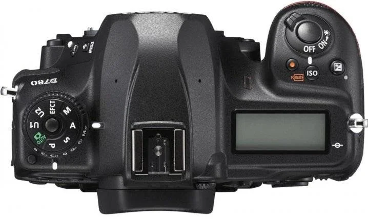 Фото: Цифрова фотокамера дзеркальна Nikon D780 Body (VBA560AE) № 8 | KTC