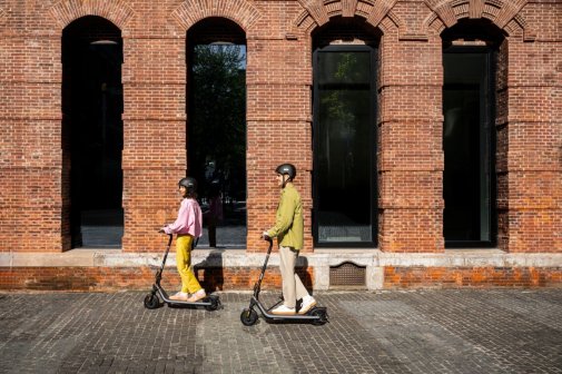 Електросамокат Ninebot by Segway E2 Plus E II Black (AA.05.14.02.0003)