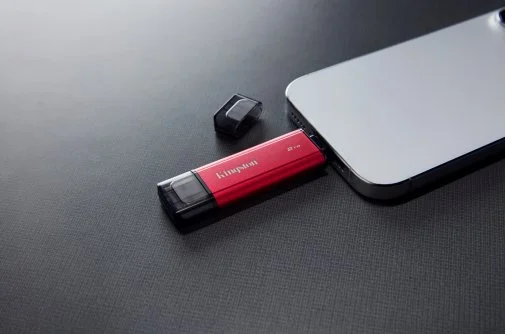 Фото: Зовнішній SSD-накопичувач Kingston Dual Portable 1TB Red (SPSD/1TB) № 28 | KTC