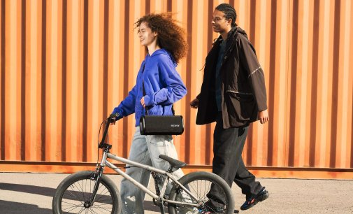 Портативна колонка Sony ULT Field 5 Black (SRSULT50B.E)