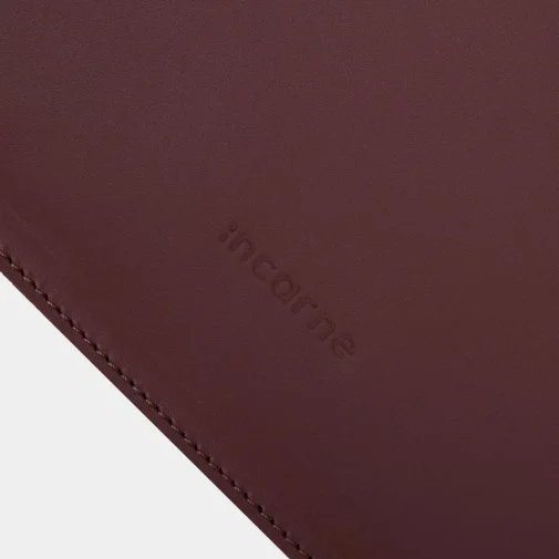 Фото: Чохол INCARNE Klouz Classic - MacBook Neo 13 2026 Brown № 10 | KTC