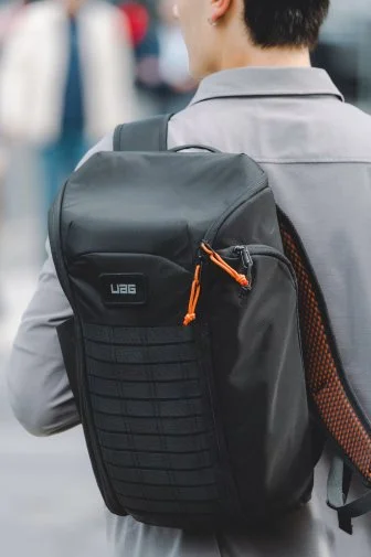 Фото: Рюкзак для ноутбука UAG Civilian 20L Black/Orange (984174114097) № 28 | KTC