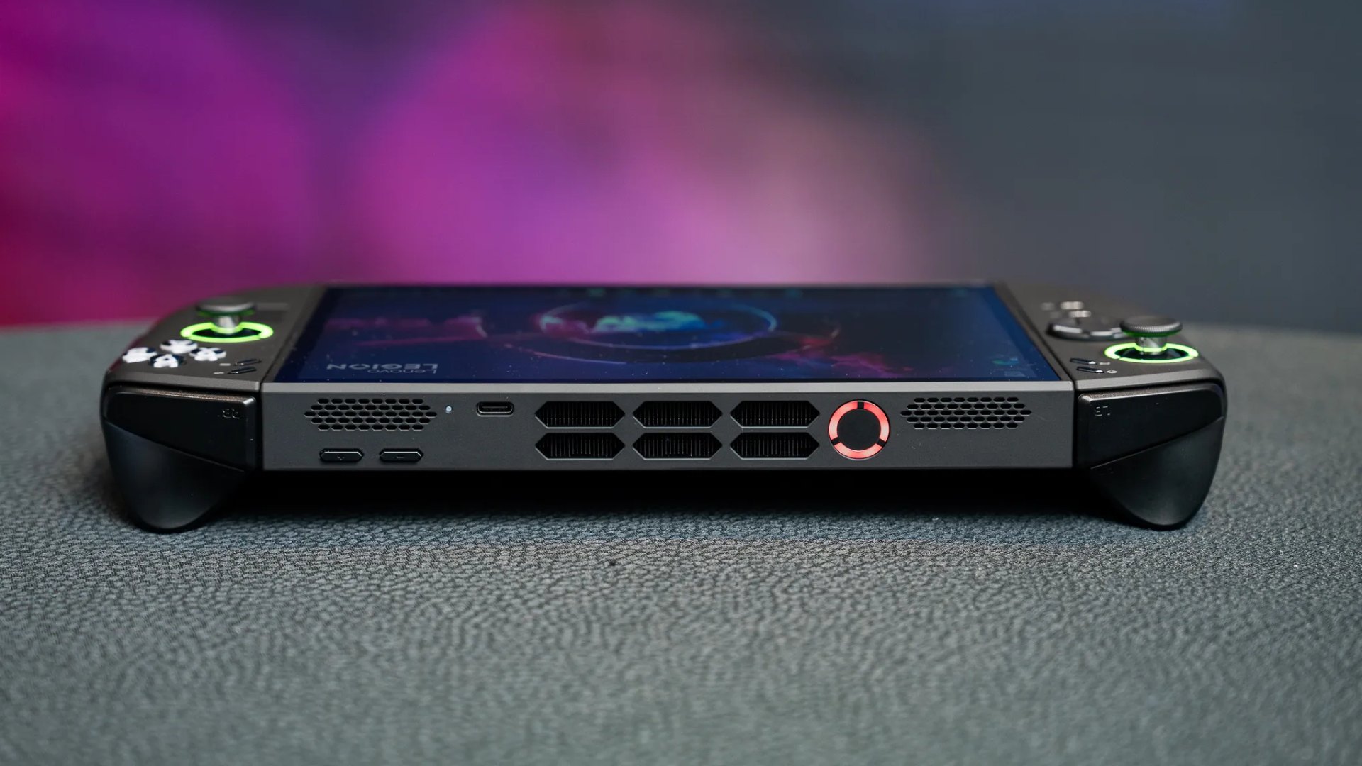 Огляд ігрової приставки Lenovo Legion Go 2
