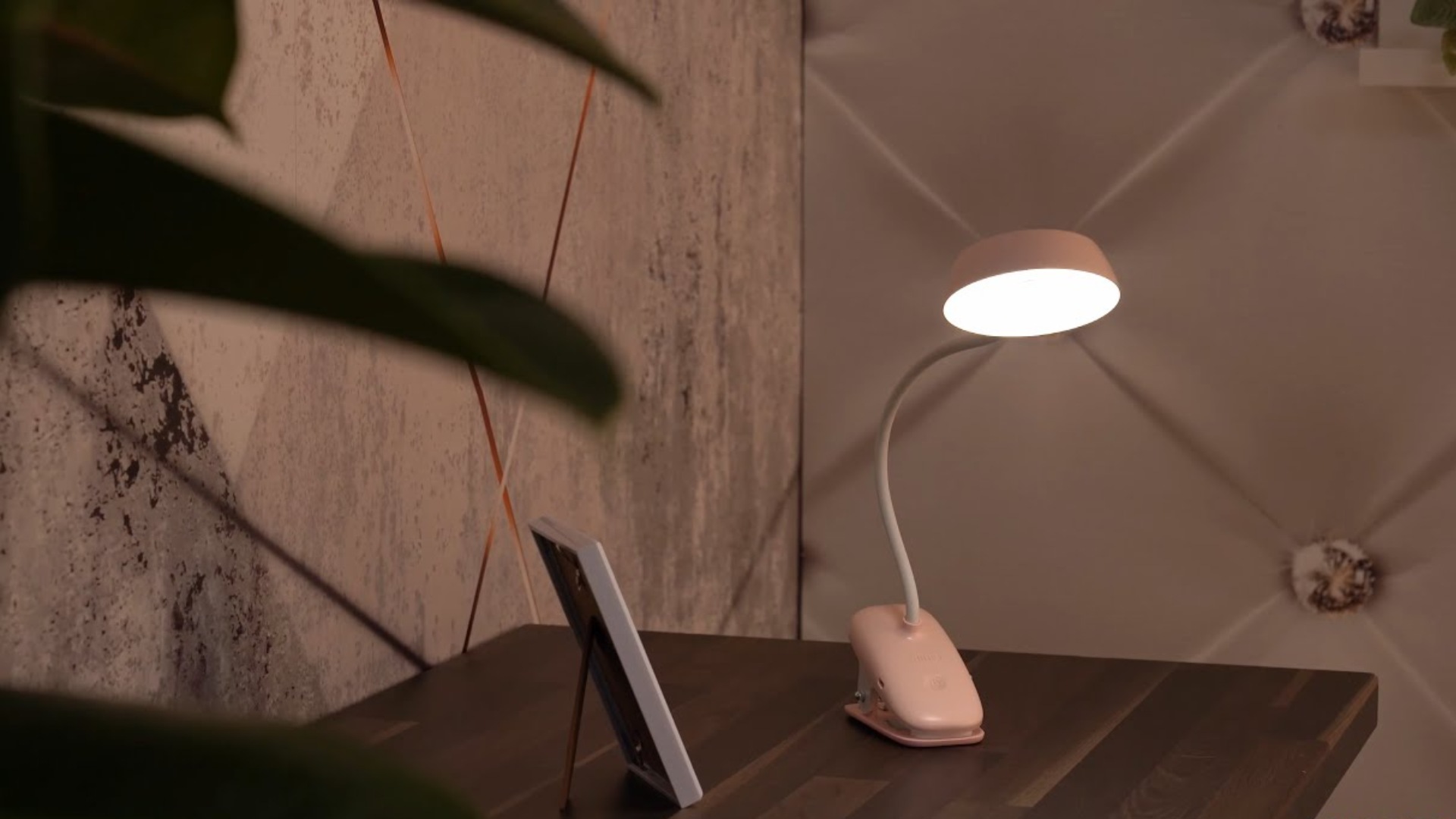 Лампи з акумулятором: автономне світло для дому під час відключень