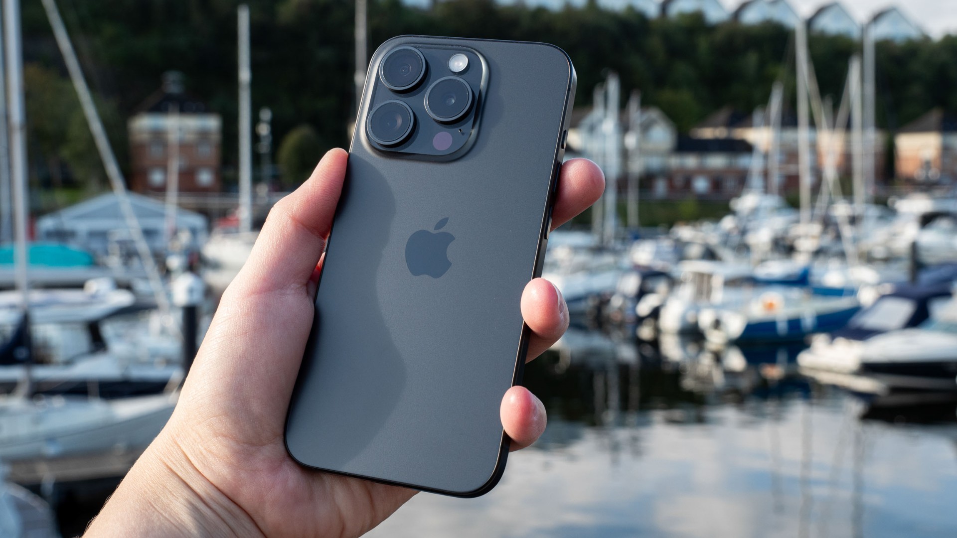 Що таке відновлений iPhone і чому це вигідно?