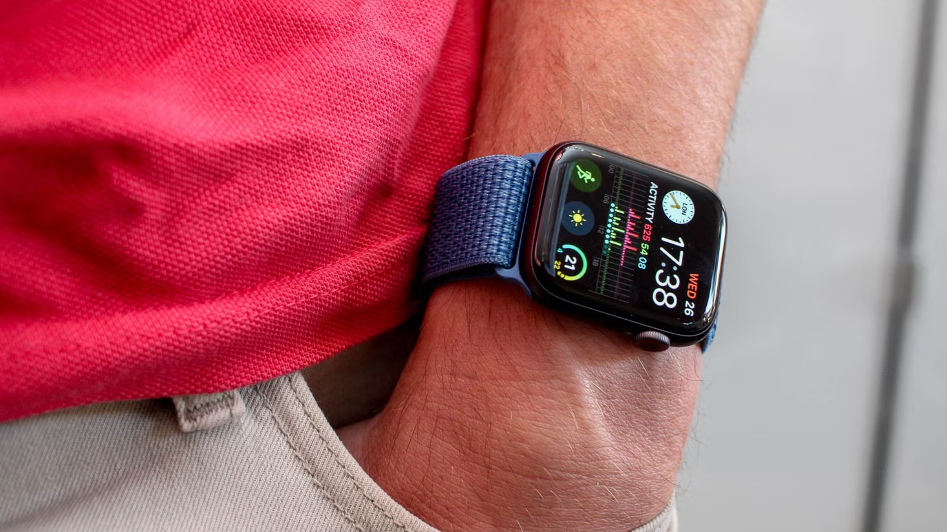 Apple Watch, функції Apple Watch, корисні функції Apple Watch, можливості Apple Watch, приховані фішки смарт годинника, Apple Watch Series 11, жести Apple Watch, моніторинг здоров'я Apple Watch