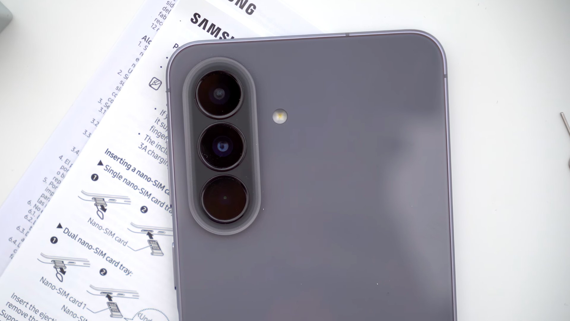 Samsung Galaxy A57 та Galaxy A37