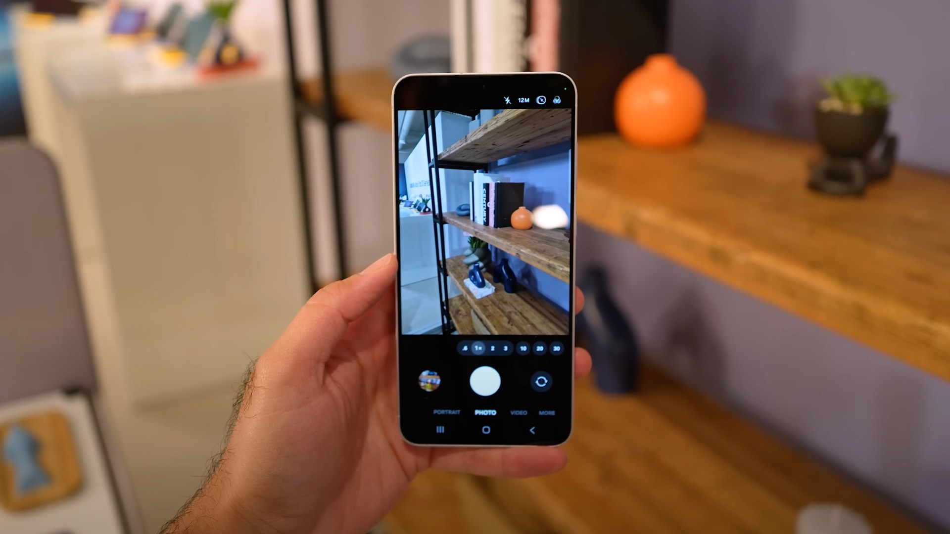 Samsung Galaxy S25 FE vs Galaxy S24 FE: порівняння смартфонів