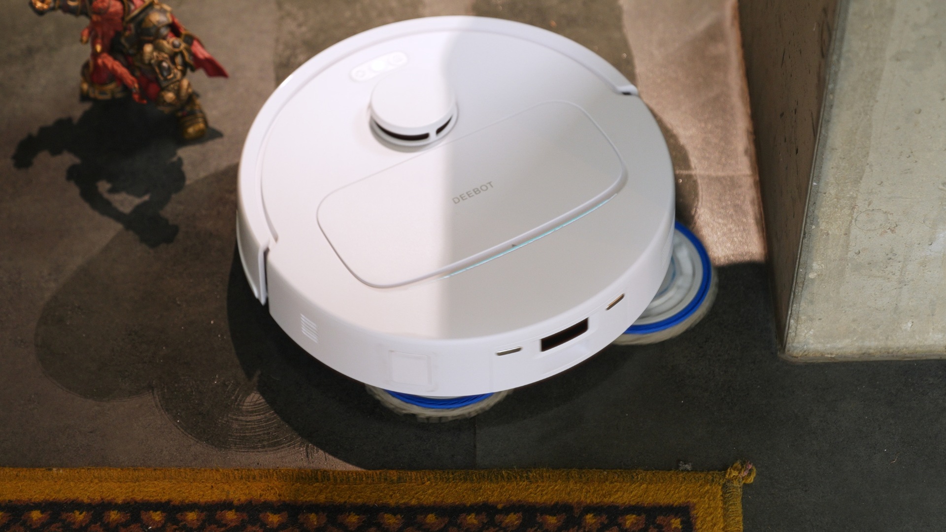 ECOVACS DEEBOT N30 PRO OMNI