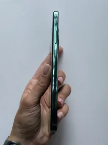 Смартфон OPPO Reno12 FS 5G CPH2637 12/512GB Olive Green