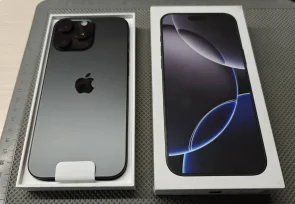 Смартфон Apple iPhone 16 Pro Max 512GB Black Titanium  (MYX03)
