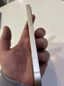 Смартфон Apple iPhone 13 128GB Starlight (MLPG3)