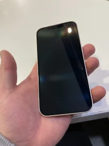 Смартфон Apple iPhone 13 128GB Starlight (MLPG3)