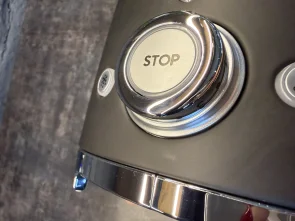 Тостер Smeg Retro Style Matte Black (TSF01BLMEU)