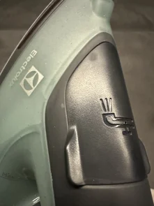 Праска Electrolux Easyline Silitysrauta (E5SI2-6OG)