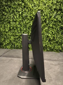 Монітор ASUS ROG Strix XG27WCS