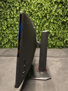 Монітор ASUS ROG Strix XG27WCS