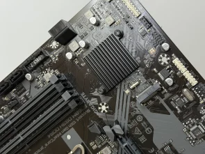 Материнська плата Gigabyte B760M DS3H DDR4