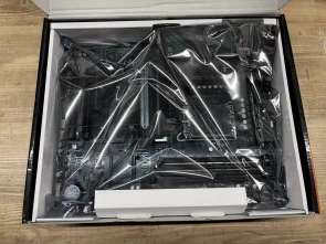 Материнська плата Gigabyte Z790 EAGLE AX