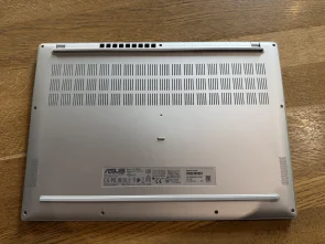 Фото: Ноутбук ASUS Vivobook S16 M3607GA-SH010 Cool Silver - 16" OLED 60 Гц / AMD Ryzen AI 7 / 445 / DDR5 16 ГБ / PCI-E SSD 512 ГБ / Radeon Graphics № 8 | KTC