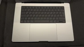 Фото: Ноутбук Apple MacBook Pro 16.2 2026 M5 Pro 20GPU Silver (Z1MV0016W) № 11 | KTC